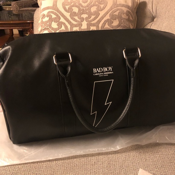 Carolina Herrera Other - Carolina herrera duffle bag